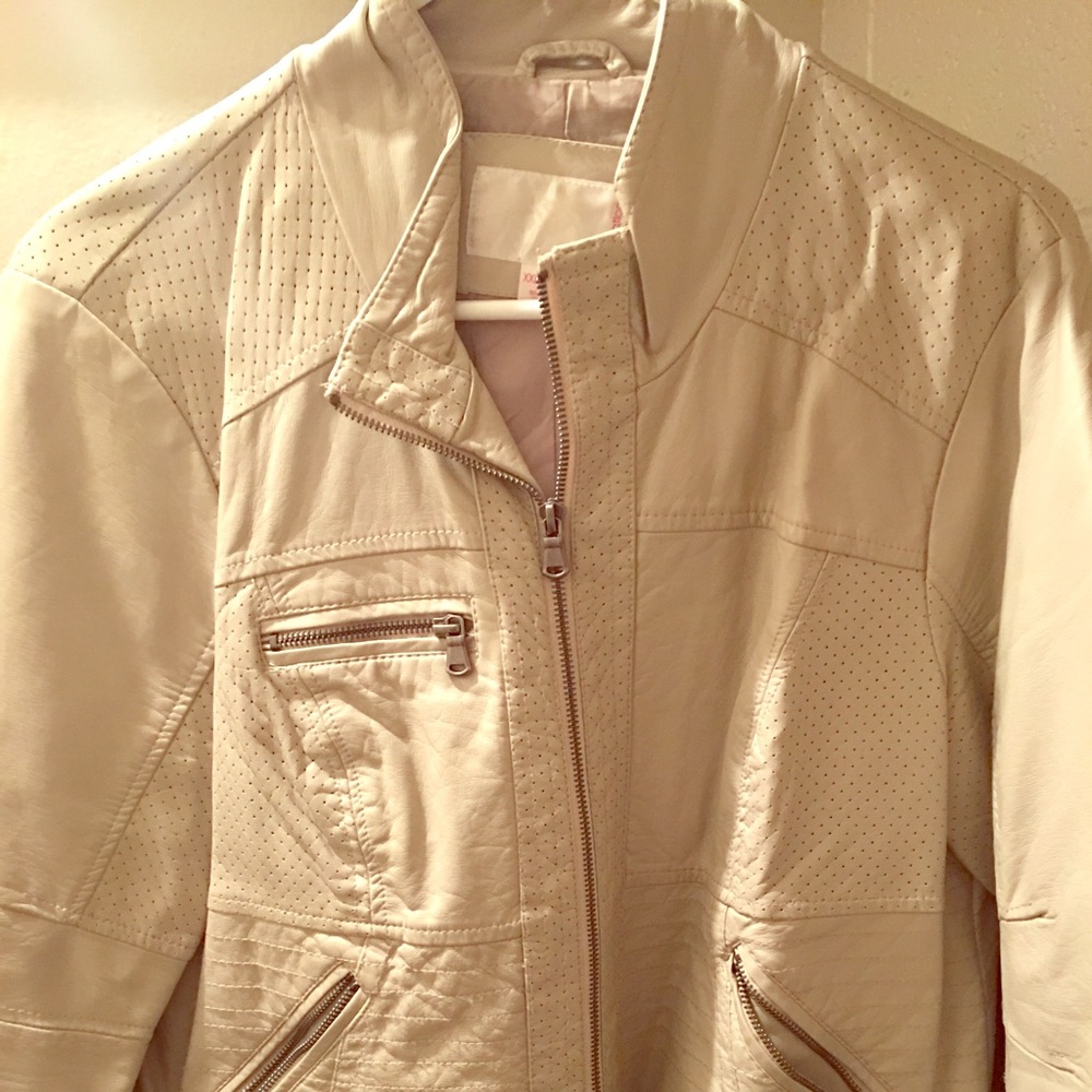 Motorcycle style bomber jacket